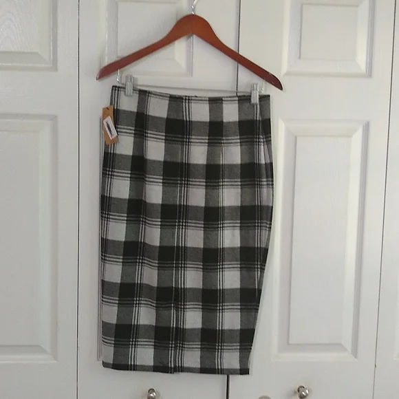Cremieux buffalo check skirt size Medium - Picture 2 of 5